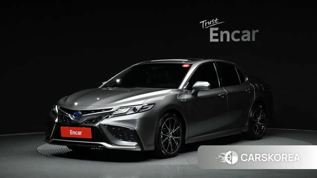 Toyota Camry (XV70) 2024 Серебристо-серый из Кореи