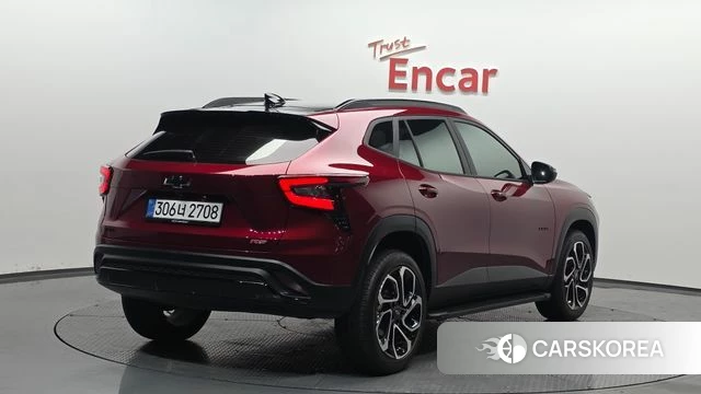 Chevrolet (GM Daewoo) Trax Crossover 2025 Красный из Кореи