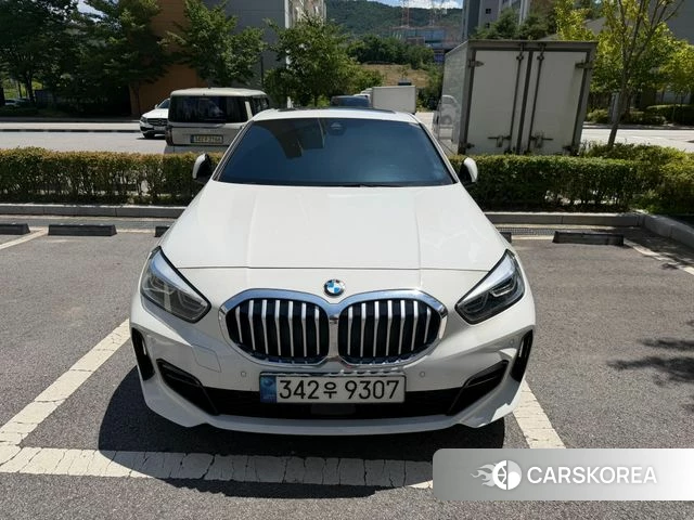 BMW 1 Series (F40) 2023 Белый из Кореи