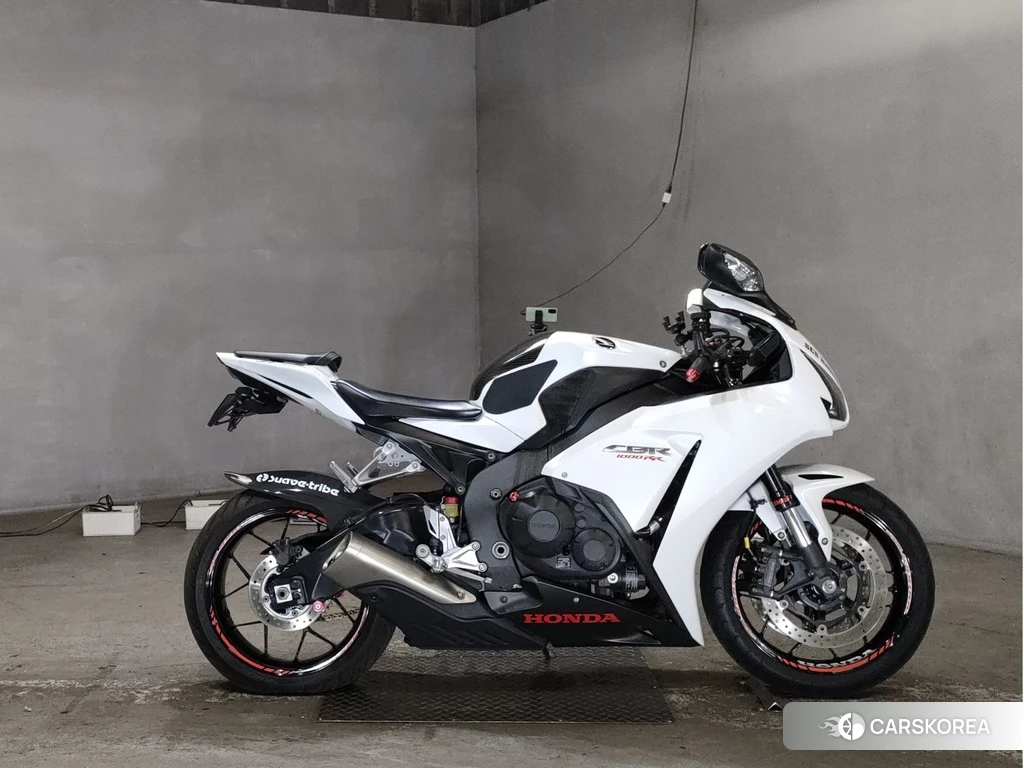 Проданный Honda CBR1000RR 2015 из Японии, фото 2