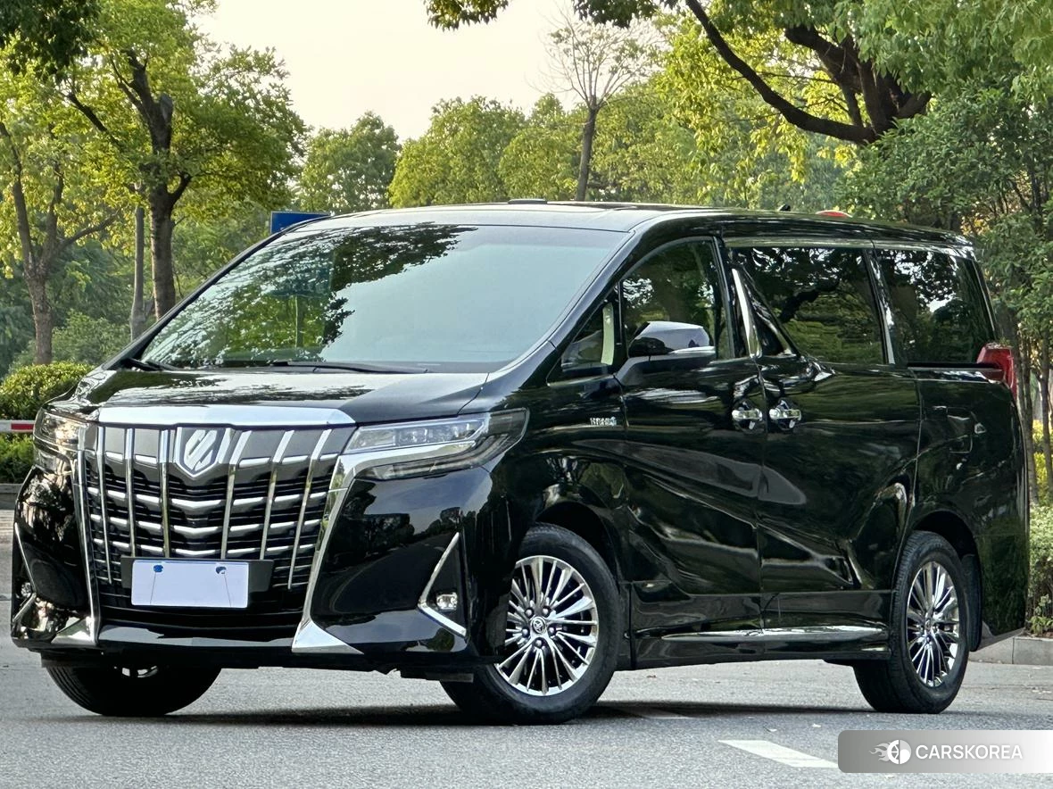 Toyota Elfa 2020 Черный из Китая