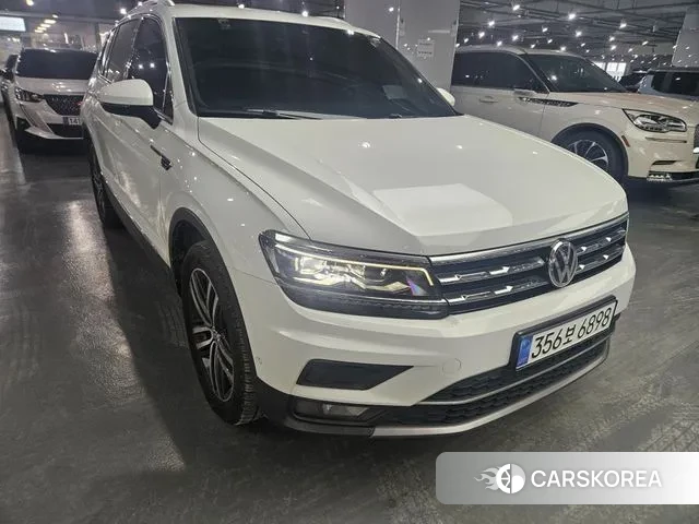 Volkswagen Tiguan Allspace 2020 Черный из Кореи