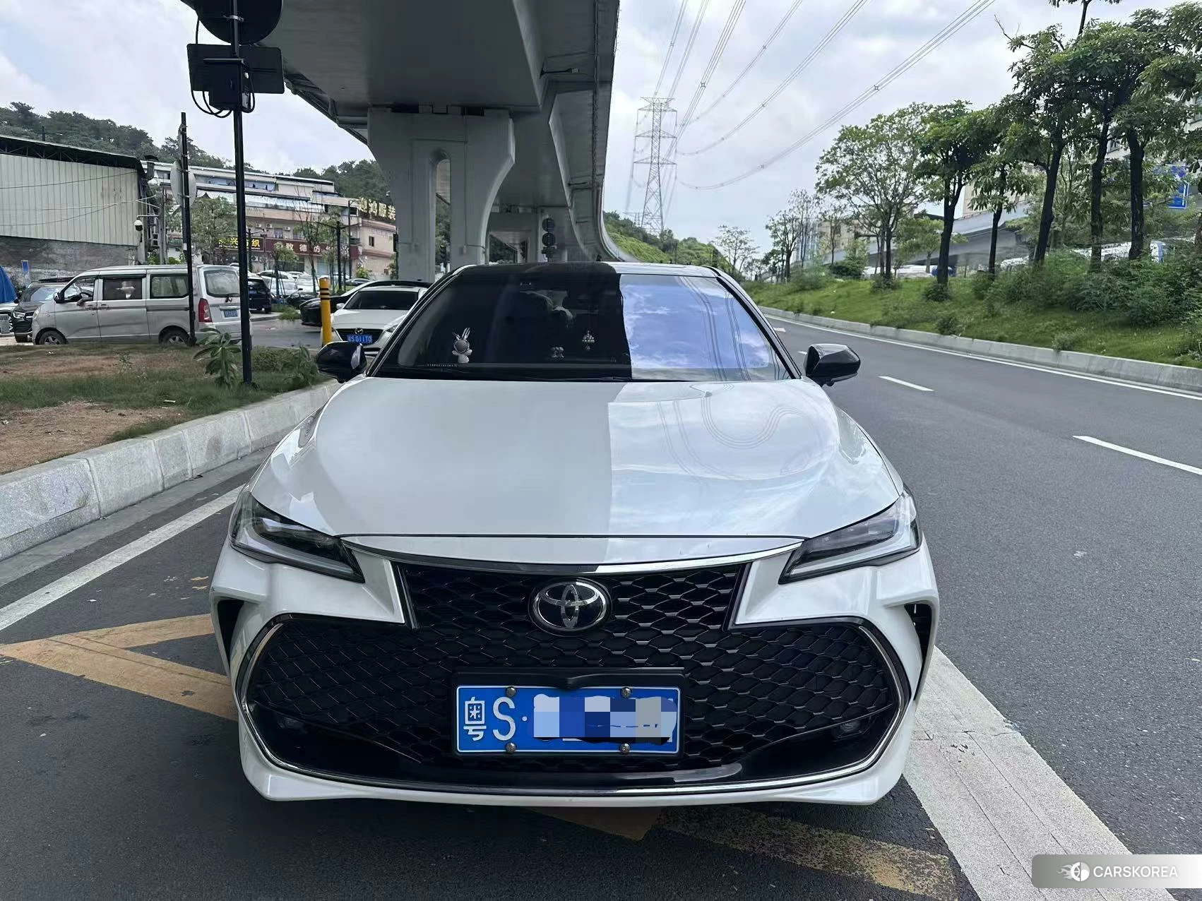 Toyota Asian dragon 2023 Белый из Китая