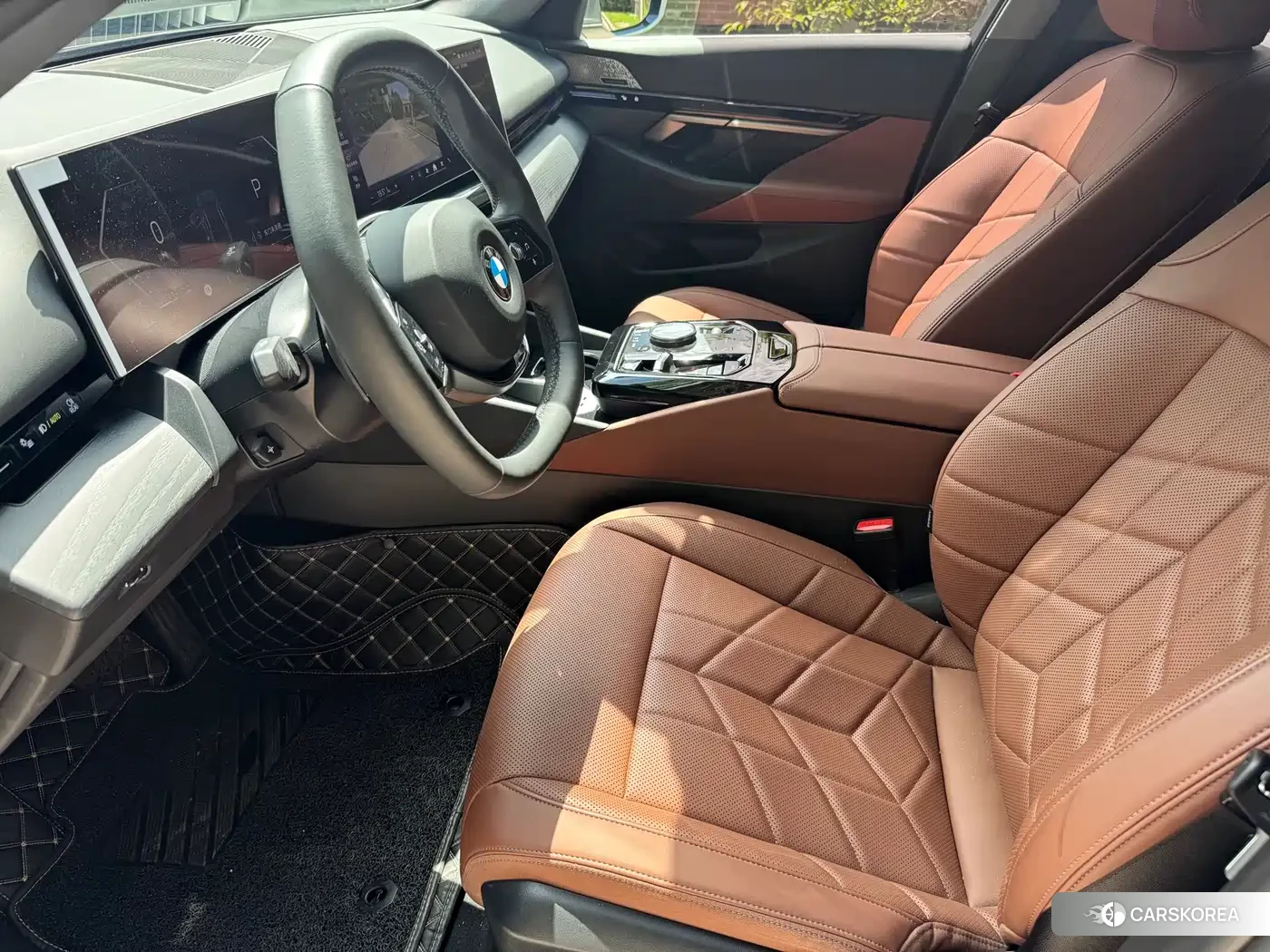 BMW 5 series 2024 Silver/gray из Китая