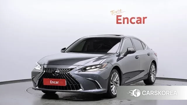 Lexus ES300h 7th generation 2024 Серый из Кореи