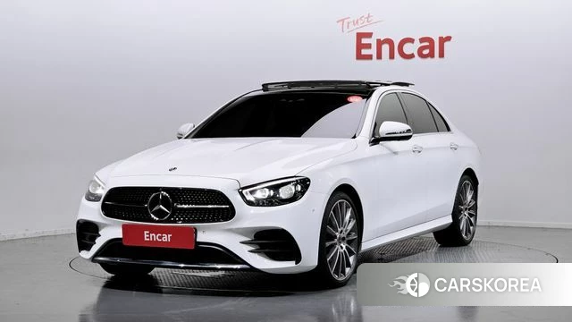 Mercedes-Benz E-Class W213 2021 Белый из Кореи