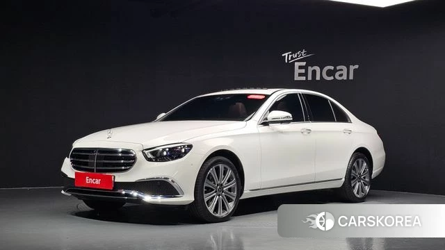 Mercedes-Benz E-Class W213 2023 Белый из Кореи