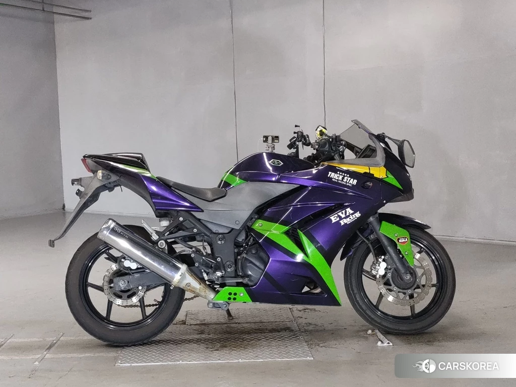 Проданный Kawasaki NINJA 250R 2012 из Японии, фото 2