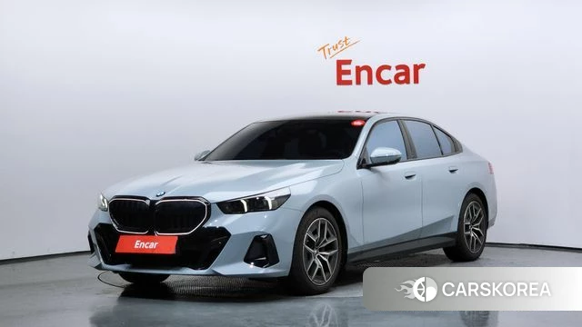 BMW 5 Series (G60) 2025 Серый из Кореи