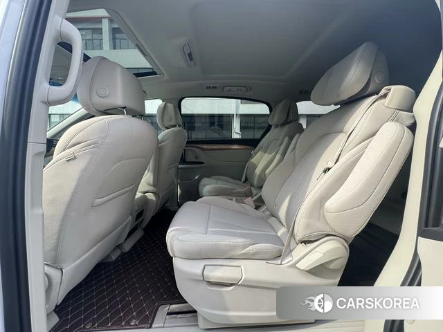 Buick GL8 2018 Белый из Китая