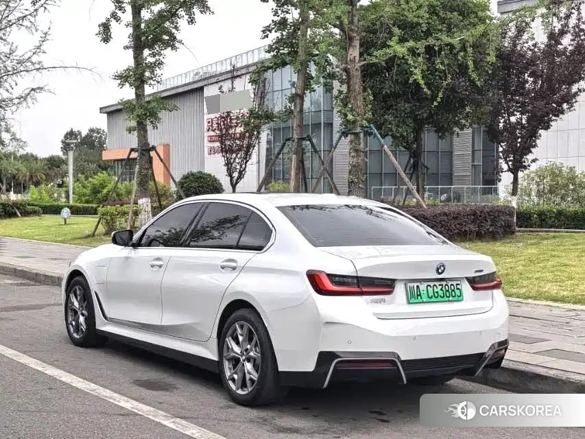 BMW i3 2025 Белый из Китая