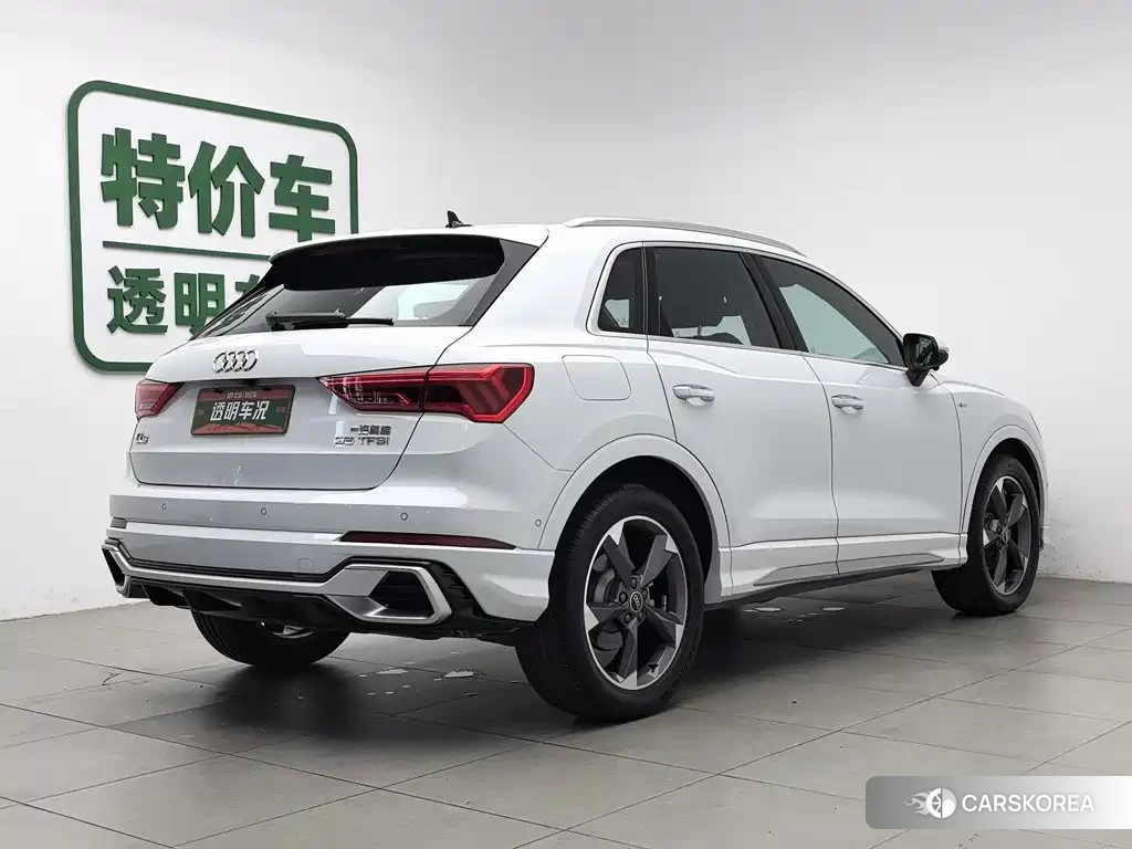 Audi Q3 2024 Белый из Китая