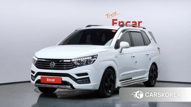 Ssangyong Korando Turismo 2018 Белый из Кореи