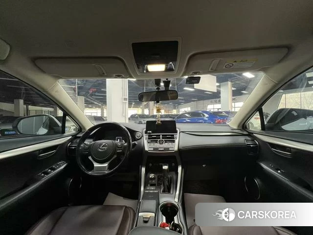 Lexus NX 2021 Белый из Китая