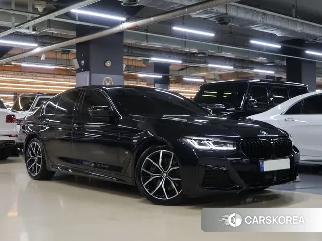 BMW 5 Series (G30) 2021 Черный из Кореи