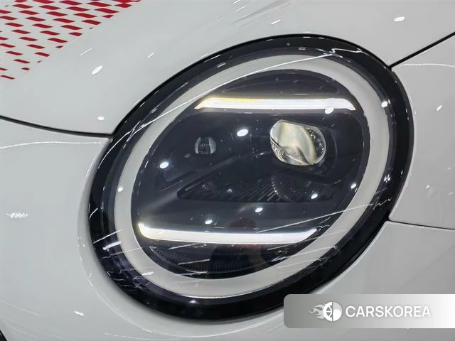 MINI Electric JCW ACEMAN 2025 Белый из Китая