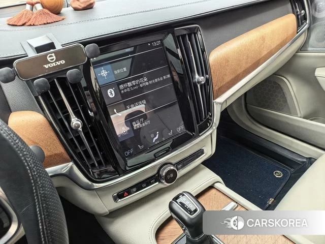 Volvo S90 2019 Черный из Китая