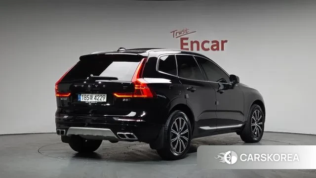 Volvo XC60 second Generation 2021 Черный из Кореи