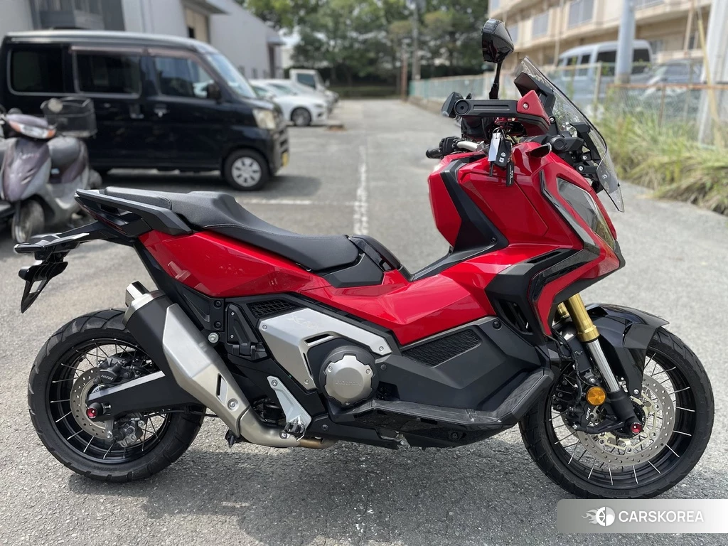 Проданный Honda X-ADV 750 2023 из Японии