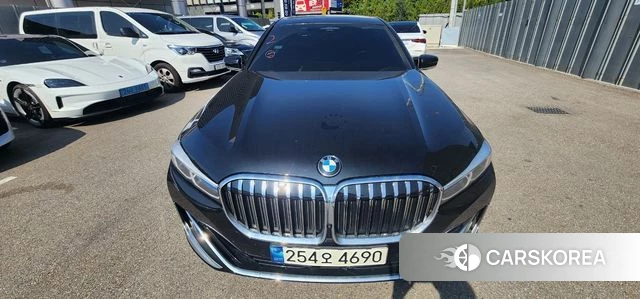 BMW 7 Series (G11) 2021 Черный из Кореи