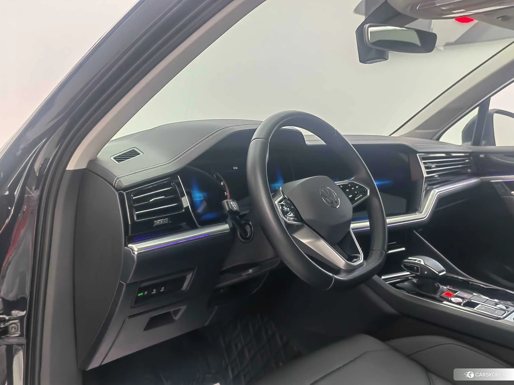 Volkswagen Touareg 2021 Черный из Китая