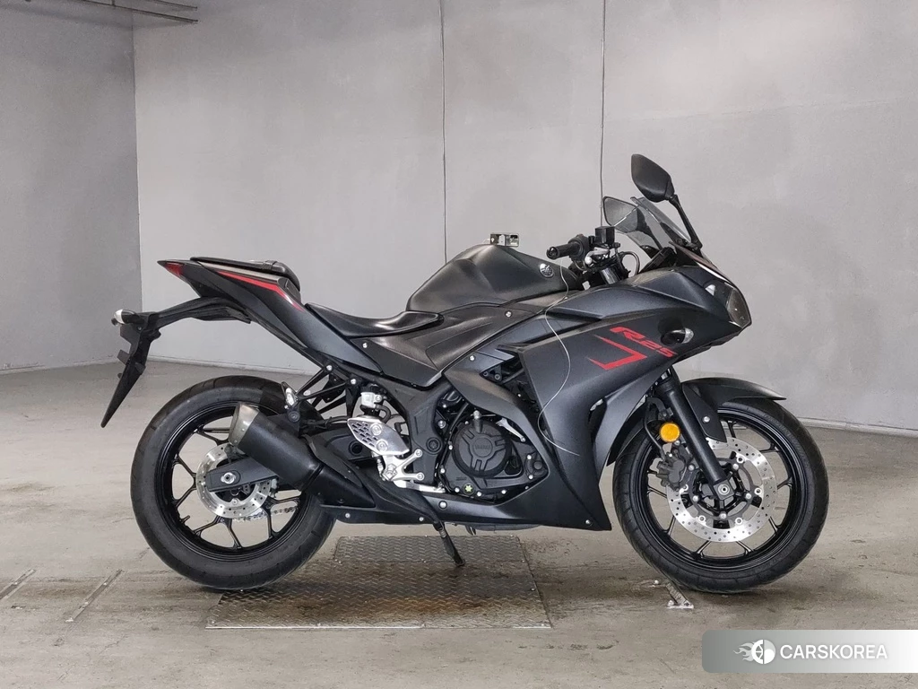 Проданный Yamaha YZF-R25 2014 из Японии
