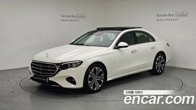 Mercedes-Benz E-Class W214 2024 Белый из Кореи