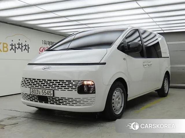 Hyundai Staria 2022 Белый из Кореи