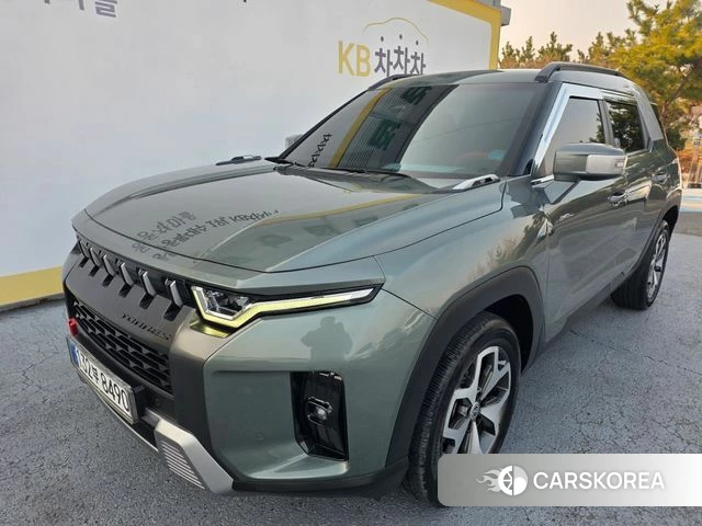 Ssangyong Torres 2023 Темно-зеленый из Кореи