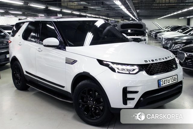 Land Rover Discovery 5 2018 Белый из Кореи