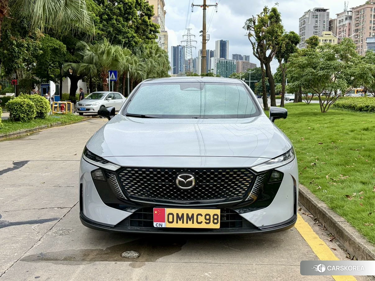 Mazda EZ-6 2024 Серебристо-серый из Китая