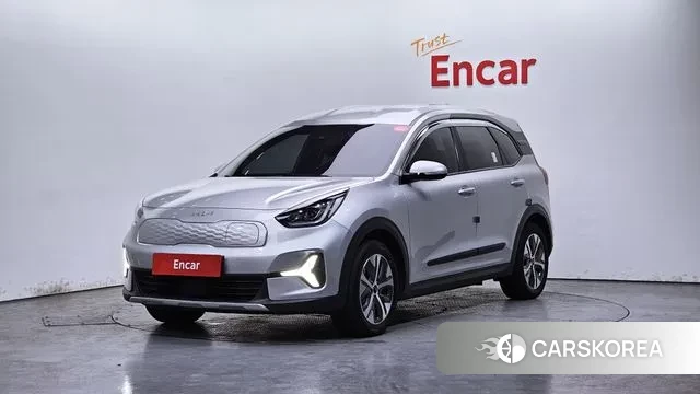 Kia Niro Plus 2023 Серебряный из Кореи