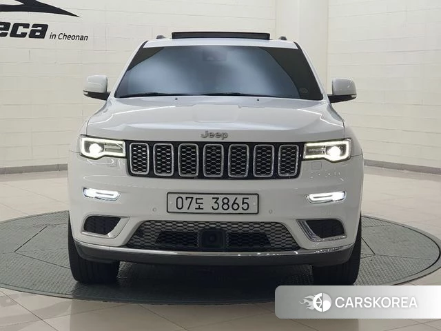 Jeep Grand Cherokee 2018 Белый из Кореи