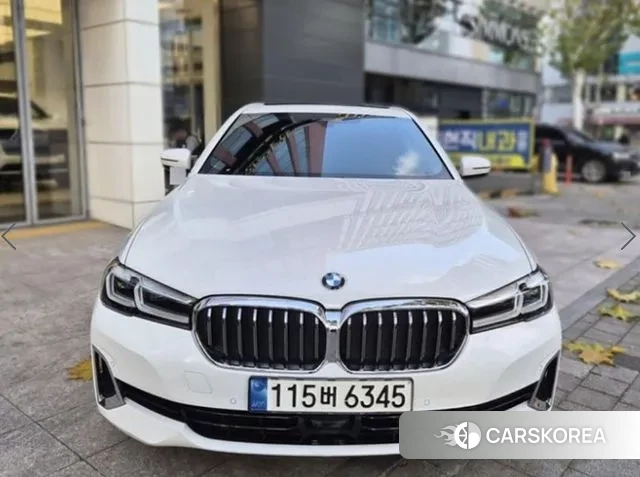 BMW 5 Series (G30) 2022 Белый из Кореи
