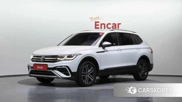 Volkswagen Tiguan Allspace 2023 Белый из Кореи