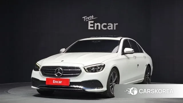 Mercedes-Benz E-Class W213 2020 Белый из Кореи