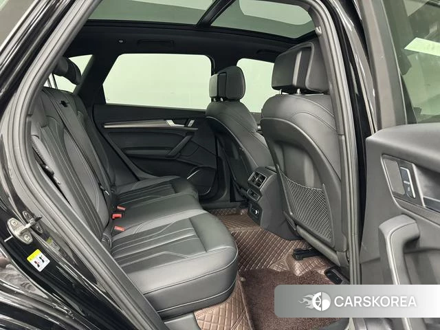 Audi Q5L 2023 Черный из Китая