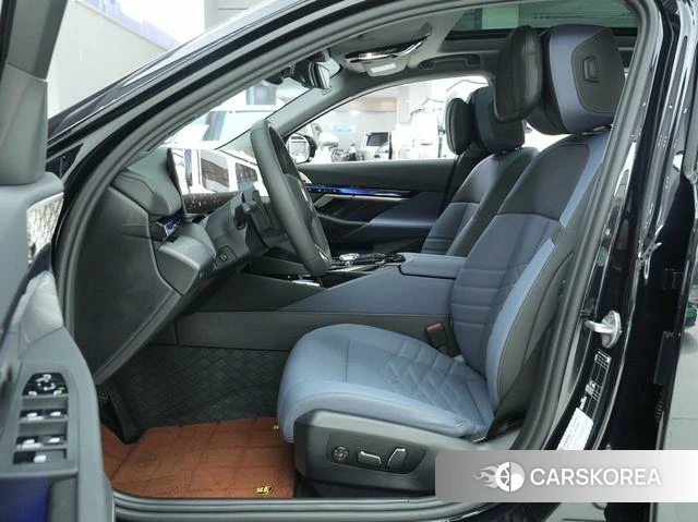 BMW 5 series 2025 Синий из Китая