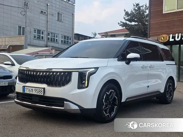 Kia The New Carnival 4th Generation 2024 Белый из Кореи