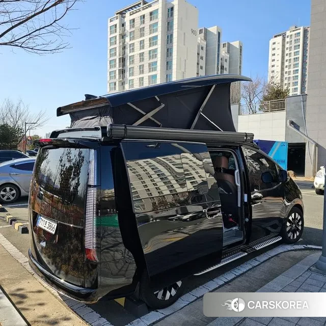 Hyundai Staria 2025 Черный из Кореи