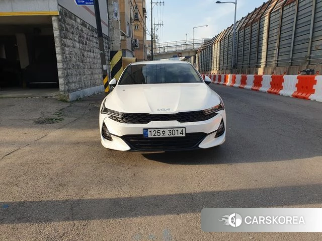 Kia K5 3rd generation 2022 Белый из Кореи