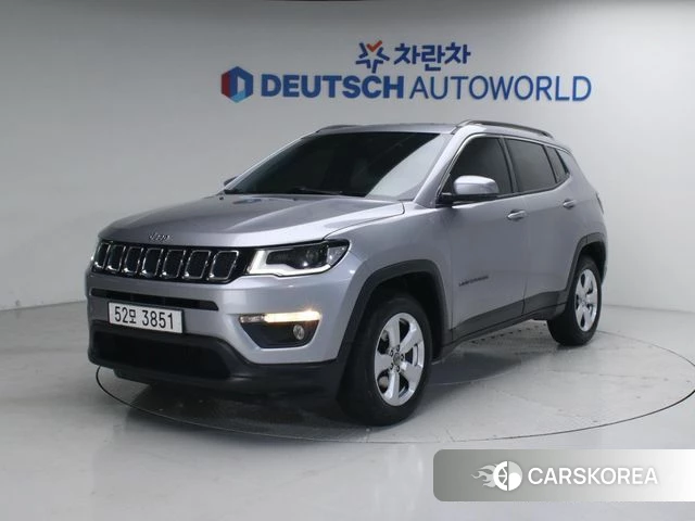 Jeep Compass 2nd Generation 2018 Серебристо-серый из Кореи