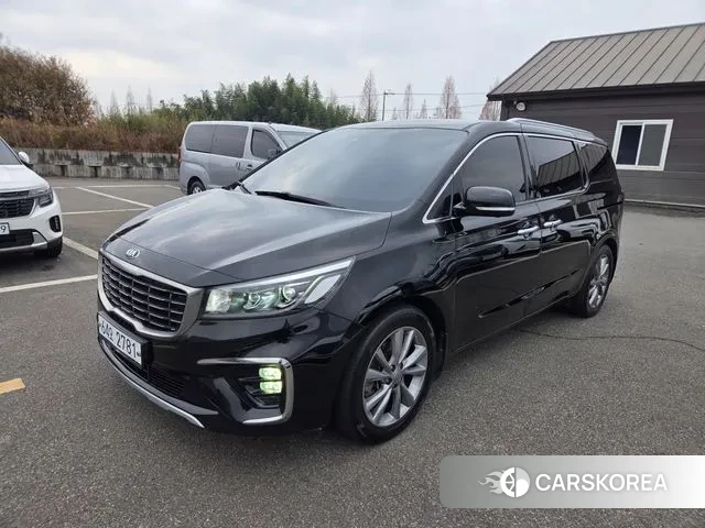 Kia The New Carnival 2018 Черный из Кореи