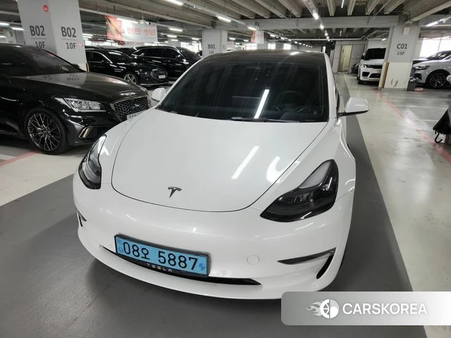 Tesla Model 3 2022 Белый из Кореи