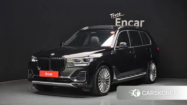 BMW X7 (G07) 2021 Черный из Кореи