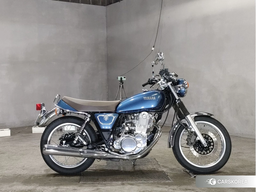 Проданный Yamaha SR 400 2020 из Японии