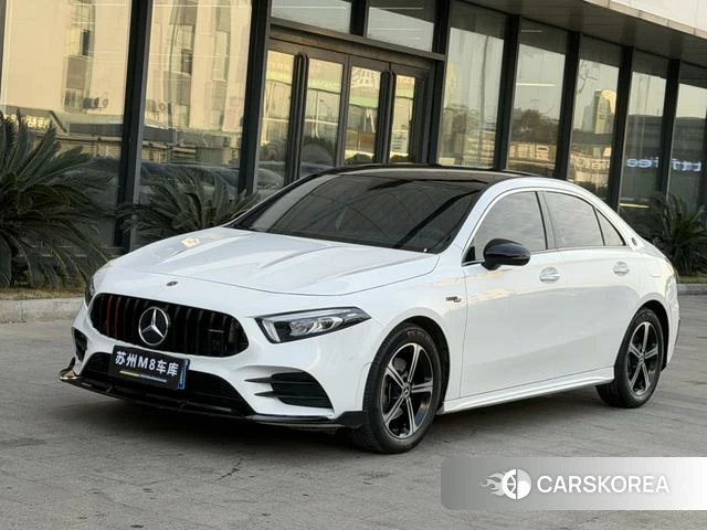 Mercedes-Benz Class A 2023 Белый из Китая