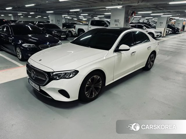 Mercedes-Benz E-Class W214 2025 Белый из Кореи