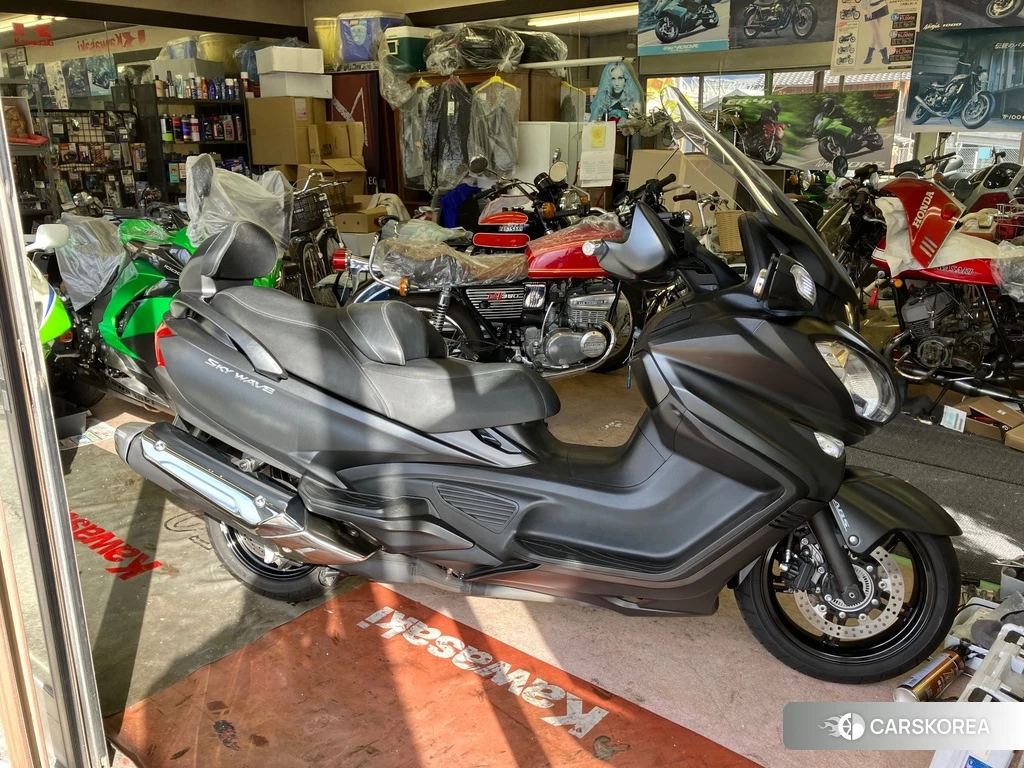 Проданный Suzuki SKYWAVE 650LX 2018 из Японии