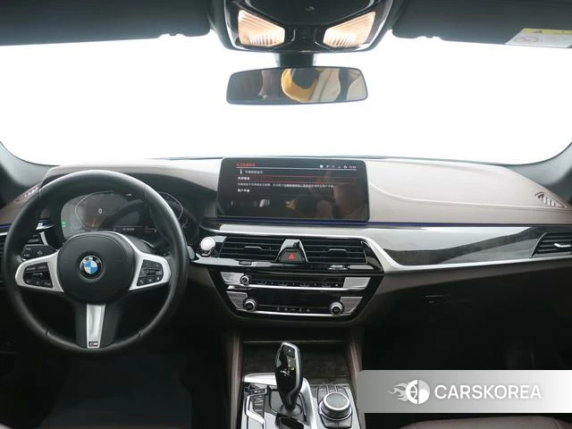 BMW 5 series 2022 Белый из Китая